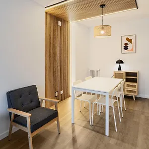 Apartment Con Dos Grandes Terrazas En, Girona
