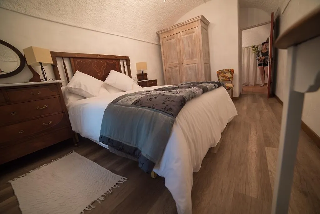Apartment Can Barraca Avinyonet de Puigventos Spain